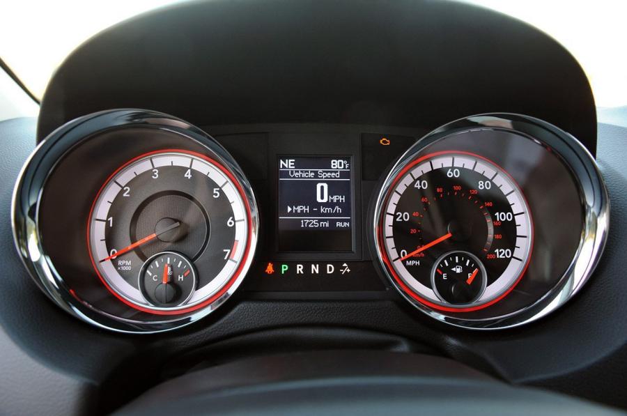  Dodge Grand Caravan 2011 года  (фото 32 из 83)